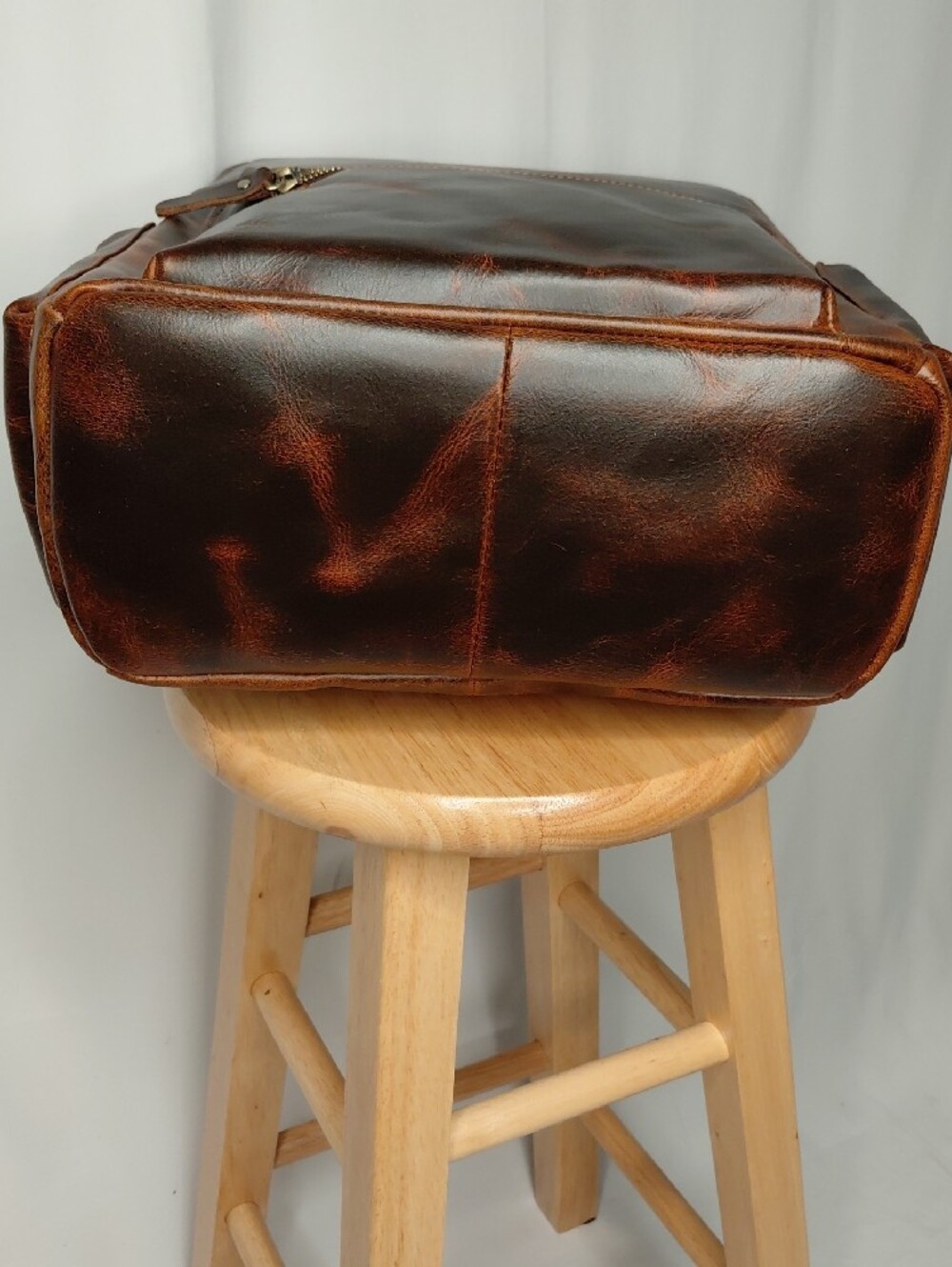Vintage-Style Brown Leather Backpack for Men - Picture 9 of 11